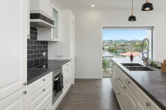 Insignia_8-Egret_Ave_2000px-11