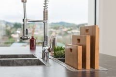 Insignia_8-Egret_Ave_2000px-12