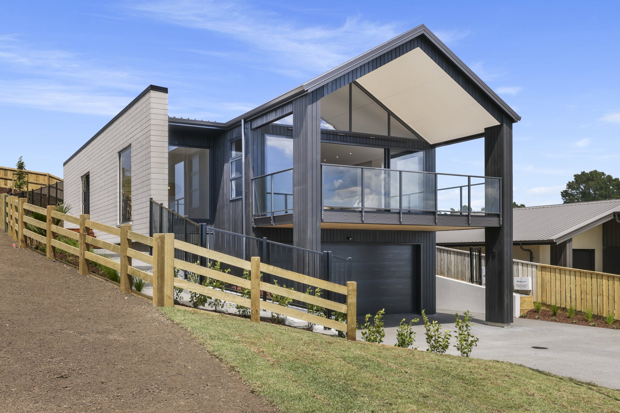 Ultimate Homes – Huria